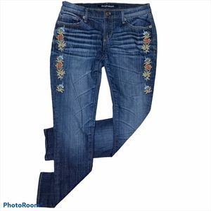 Driftwood Floral Embroidered Mid Rise Blue Denim Jeans